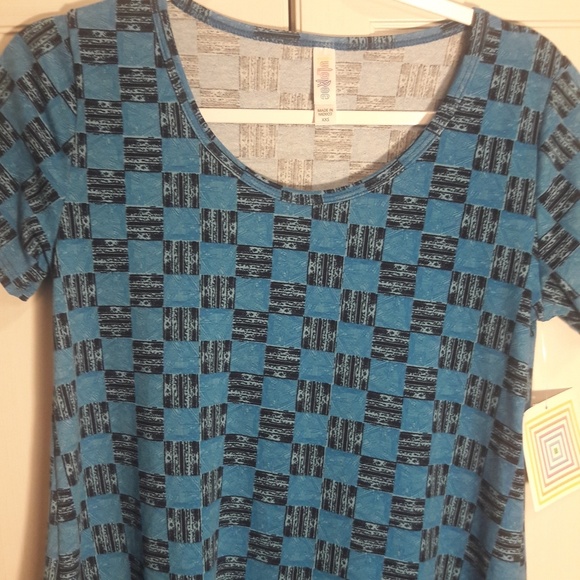 LulaRoe top - Picture 3 of 5